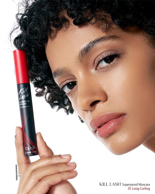 مسكارا لتكثيف وتقويس الرموش من كليو