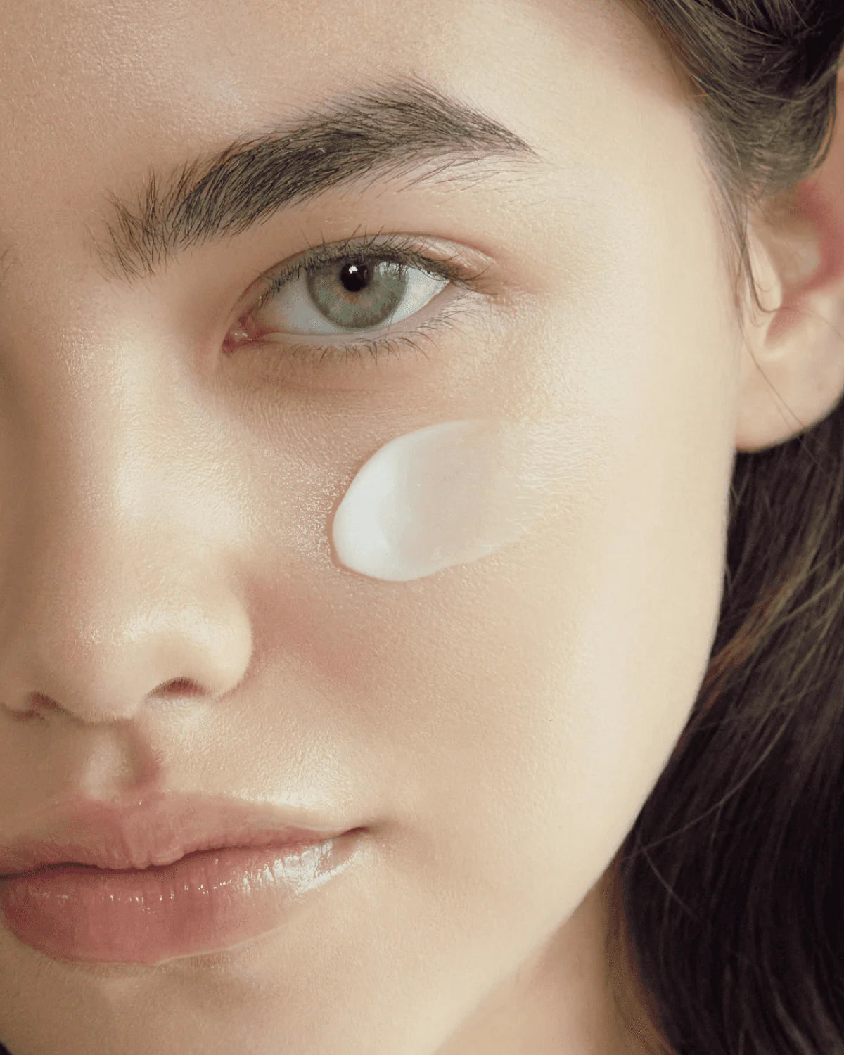 كريم التفتيح المكثف من اكسس واي