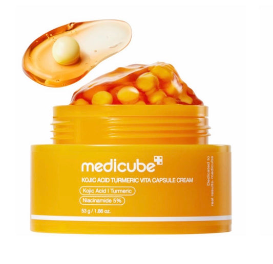 ‎كريم الكبسولات بالكوجيك أسيد والكركم لتفتيح البشرة من ميديكيوب