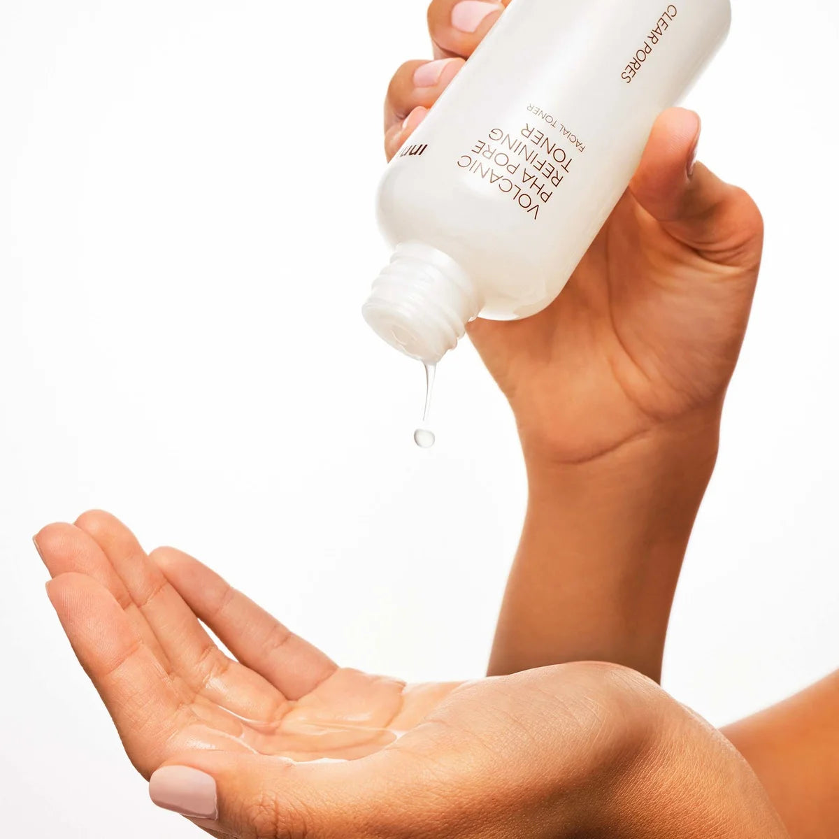 تونر جيجو فولكانيك لتصفية البشرة وتنقية المسام